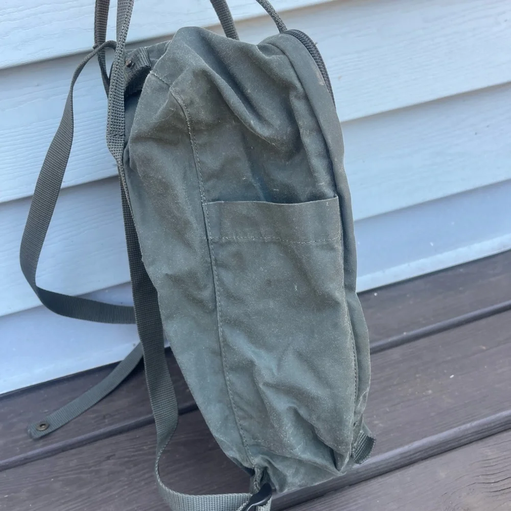 Fjallraven Kånken Forest Green Backpack